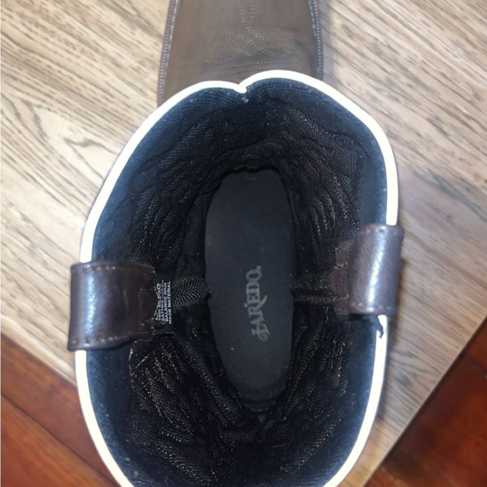 Cowboy boots size 12